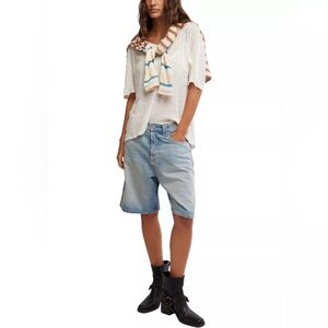 🌾Free People🌾 We The Free Montana Light Blue Denim Bermudas. Size 28